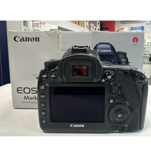 Canon EOS 5D Mark IV ( 37.933 Scatti) Usato Canon EOS 5D Mark IV ( 37.933 Scatti) Usato